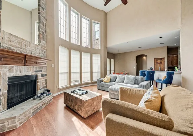 Photo 3 of Single family home for sale at 663 Links View Ct, Grand Prairie, TX 75052 | MLS# 21399566 | Listing updated on 2026-09-30