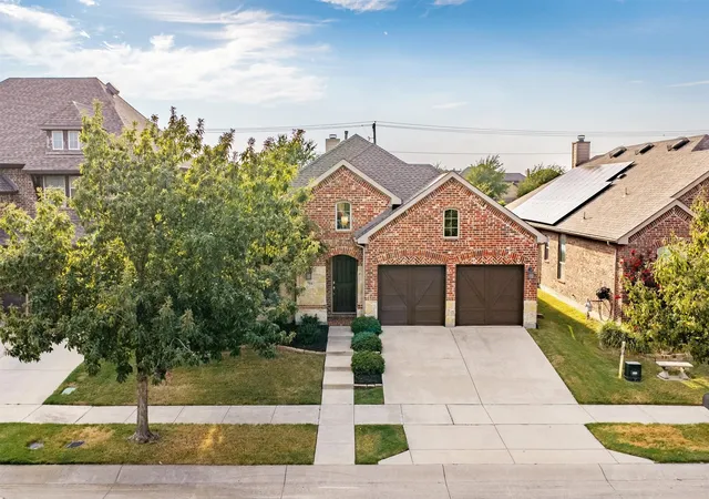 Photo 2 of Single family home for sale at 201 Lilypad Bnd, Argyle, TX 76226 | MLS# 21380489 | Listing updated on 2026-10-04