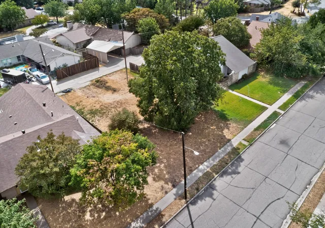 Photo 4 of Land for sale at 3830 Twin Fls St, Irving, TX 75062 | MLS# 21399122 | Listing updated on 2026-09-30