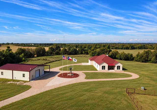 Photo 1 of Single family home for sale at 1220 Hinchliffe Rd, Mexia, TX 76667 | MLS# 21397689 | Listing updated on 2026-10-05