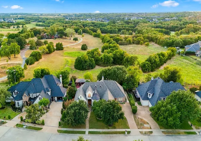 Photo 2 of Single family home for sale at 1917 Kings Pass, Rockwall, TX 75032 | MLS# 21392859 | Listing updated on 2026-10-06