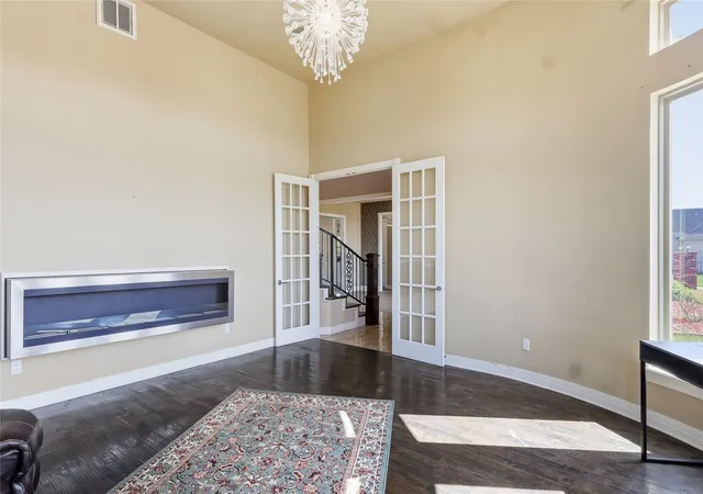 Photo 3 of Sale Pending at 198 N Beach Dr, Bossier City, LA 71111 | MLS# 21398752 | Listing updated on 2026-10-10