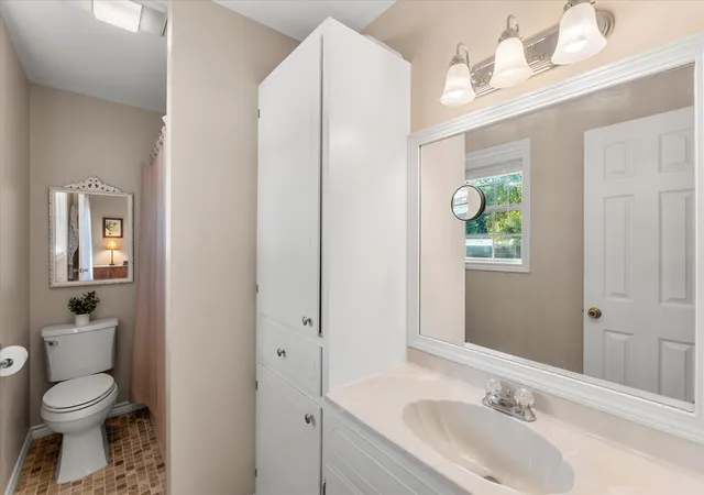Photo 4 of Single family home for sale at 6170 N US Hwy 271, Mount Pleasant, TX 75455 | MLS# 21399347 | Listing updated on 2026-10-01