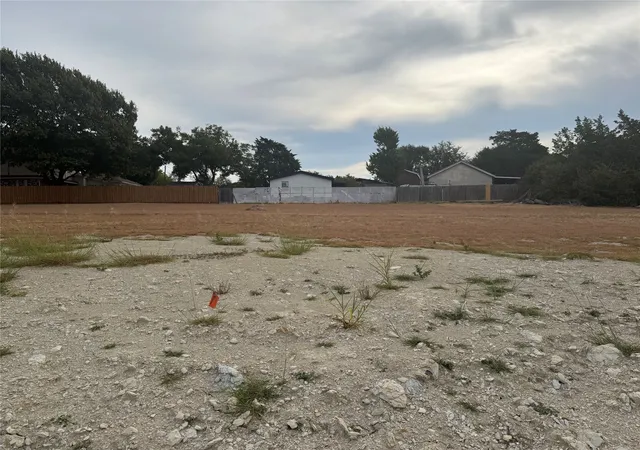 Photo 3 of Land for sale at 6608 S Lancaster Rd, Dallas, TX 75241 | MLS# 21399701 | Listing updated on 2026-09-30