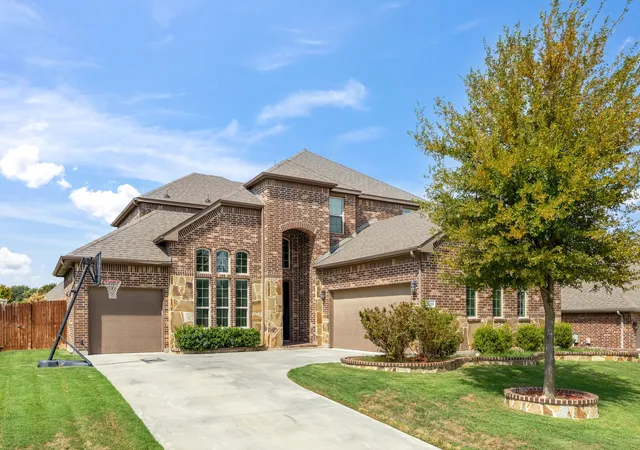 Single family home for sale at 3605 Barby Ct, Midlothian, TX 76065 | MLS# 21397471
