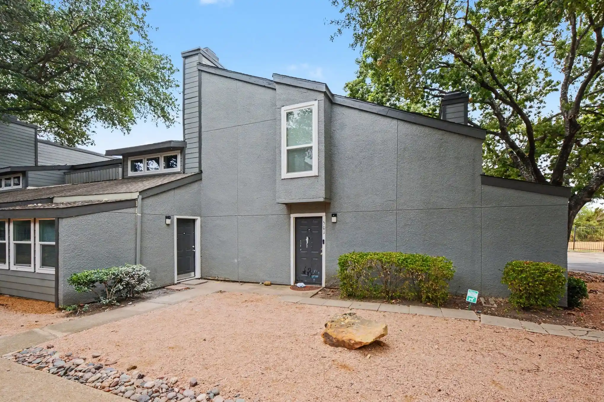 Listing Photo 1 - Condo for sale in 9696 Walnut St located at 9696 Walnut St, Dallas, TX 75243 - Unit #502