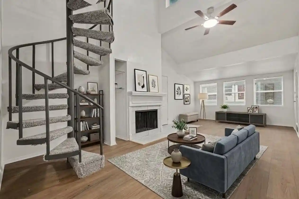 Listing Photo 2 - Condo for sale in 9696 Walnut St located at 9696 Walnut St, Dallas, TX 75243 - Unit #502