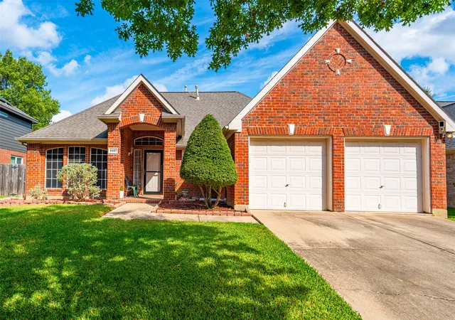 Photo 3 of Single family home for sale at 5457 Navajo Brg Trl, Fort Worth, TX 76137 | MLS# 21398465 | Listing updated on 2026-10-10