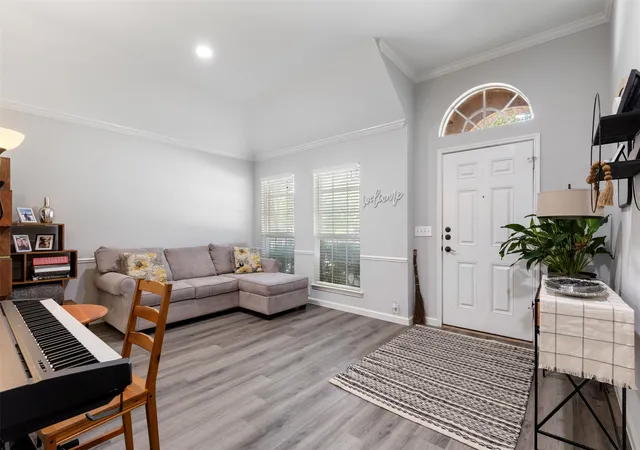 Photo 3 of Single family home for sale at 11210 Balcones Dr, Frisco, TX 75033 | MLS# 21386673 | Listing updated on 2026-10-04