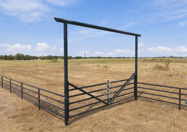 Photo 1 of Land for sale at 815 Fm 147, Marlin, TX 76661 | MLS# 21397899 | Listing updated on 2026-09-30