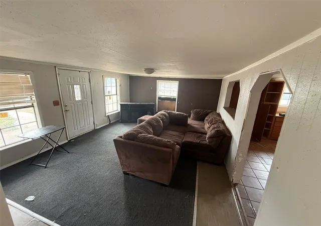 Photo 3 of Single family home for sale at 1109 Duke St, Brownwood, TX 76801 | MLS# 21399716 | Listing updated on 2026-09-30