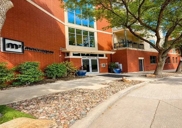 Photo 2 of Condo for sale at 2950 Mckinney Ave #223, Dallas, TX 75204 | MLS# 21398242 | Listing updated on 2026-09-30