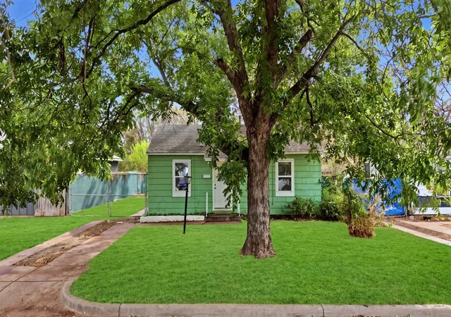 Photo 3 of Single family home for sale at 3261 Todd Ave, Fort Worth, TX 76110 | MLS# 21398274 | Listing updated on 2026-09-30