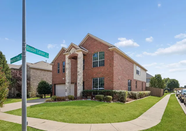 Photo 2 of Single family home for sale at 4361 Mountain Crst Dr, Fort Worth, TX 76123 | MLS# 21399772 | Listing updated on 2026-10-10