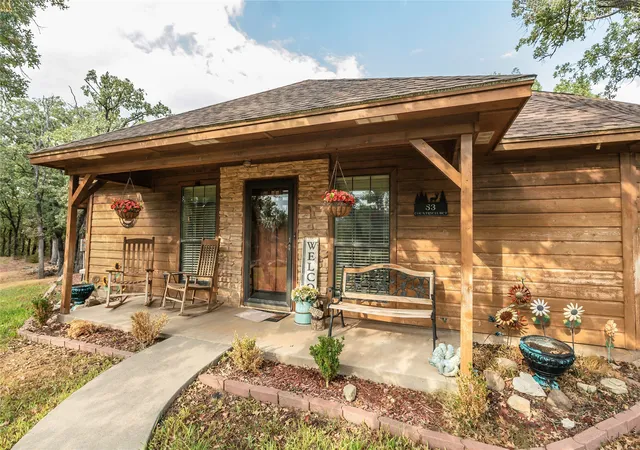 Photo 1 of Single family home for sale at 53 Country Clb Ct, Nocona, TX 76255 | MLS# 21399648 | Listing updated on 2026-09-30
