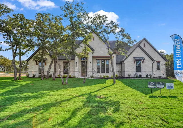 Photo 1 of Single family home for sale at 2024 Forest Brg Dr, Azle, TX 76020 | MLS# 21399963 | Listing updated on 2026-10-01