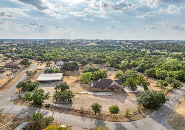 Photo 2 of Single family home for sale at 3601 Oak Cir, Weatherford, TX 76088 | MLS# 21393722 | Listing updated on 2026-10-01