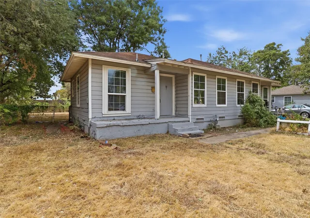 Photo 4 of Sale Pending at 1508 Maple Dr #1508-1510, Garland, TX 75042 | MLS# 21400044 | Listing updated on 2026-10-05