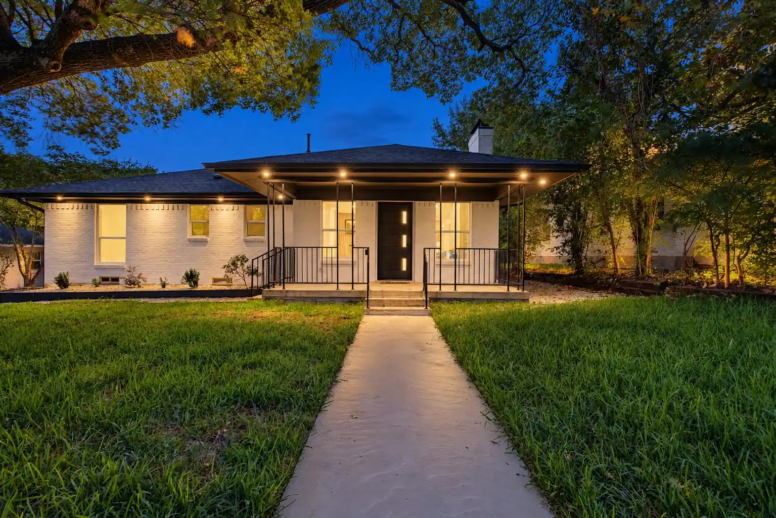 Photo 1 of Single family home for sale at 865 Peavy Rd, Dallas, TX 75218 | MLS# 21399974 | Listing updated on 2026-10-24