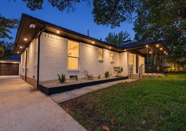 Photo 2 of Single family home for sale at 865 Peavy Rd, Dallas, TX 75218 | MLS# 21399974 | Listing updated on 2026-10-10