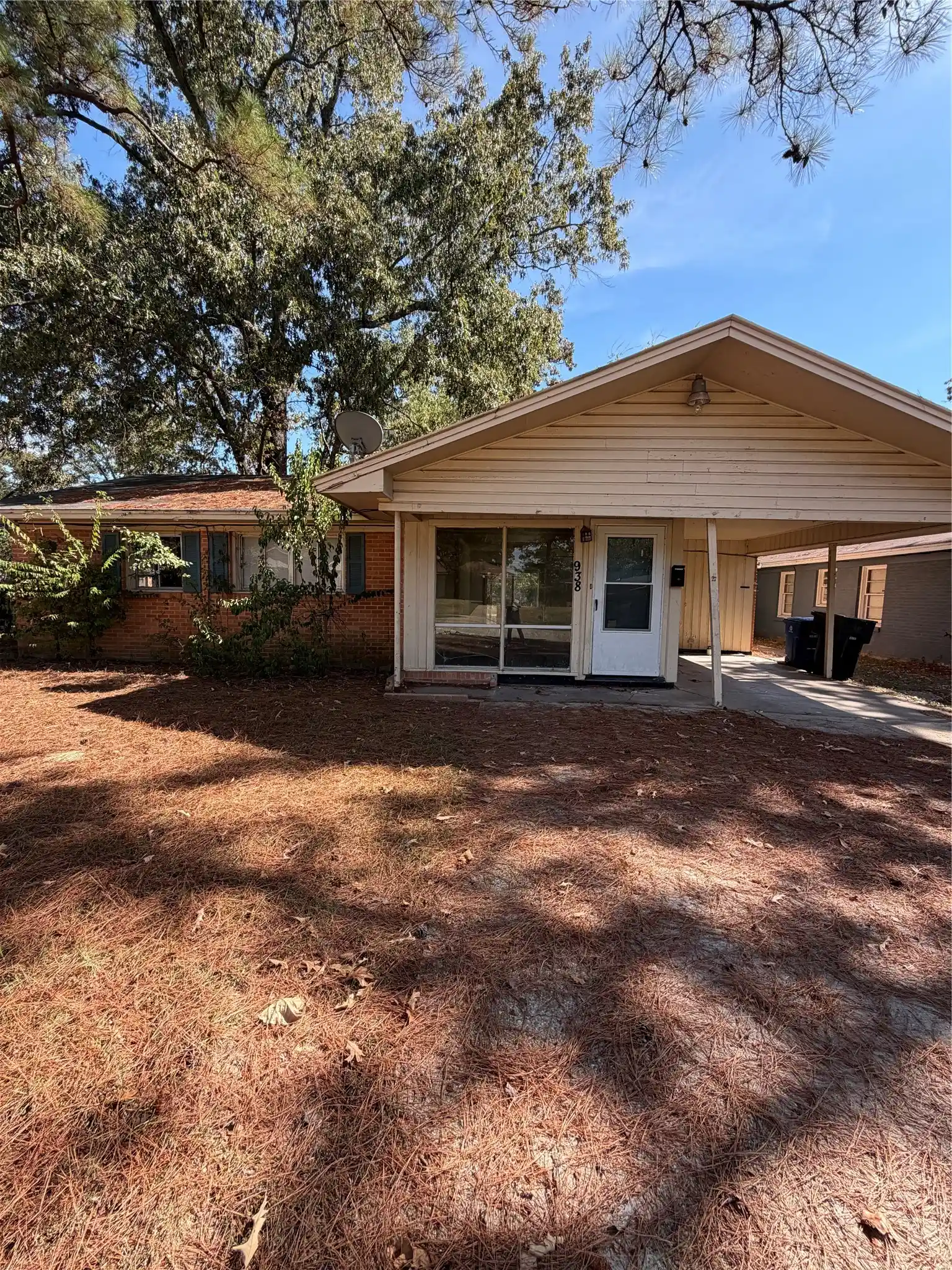 Single family home for sale at 938 Huntington Ln, Shreveport, LA 71106 | MLS# 21400127