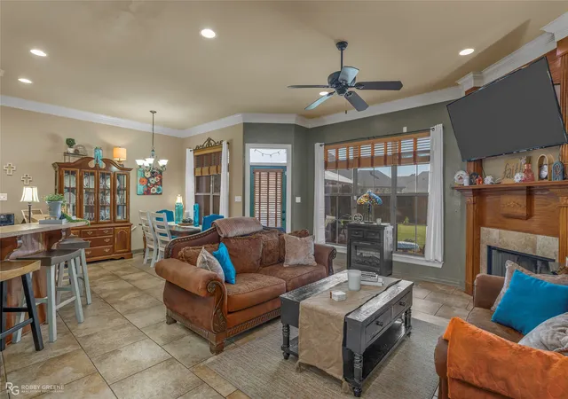 Photo 2 of Single family home for sale at 3513 Hanover Dr, Bossier City, LA 71111 | MLS# 21400189 | Listing updated on 2026-10-05