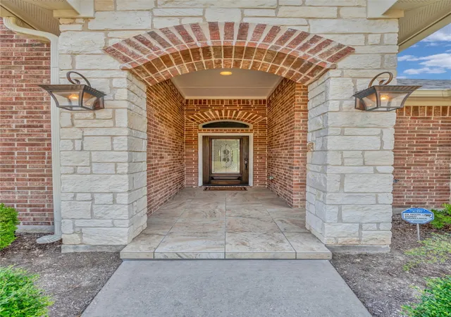 Photo 2 of Sale Pending at 2610 Oak Ridge, Clifton, TX 76634 | MLS# 21399583 | Listing updated on 2026-10-01