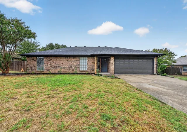 Photo 1 of Single family home for sale at 6804 Fair Meadows Dr, North Richland Hills, TX 76182 | MLS# 21395613 | Listing updated on 2026-10-08