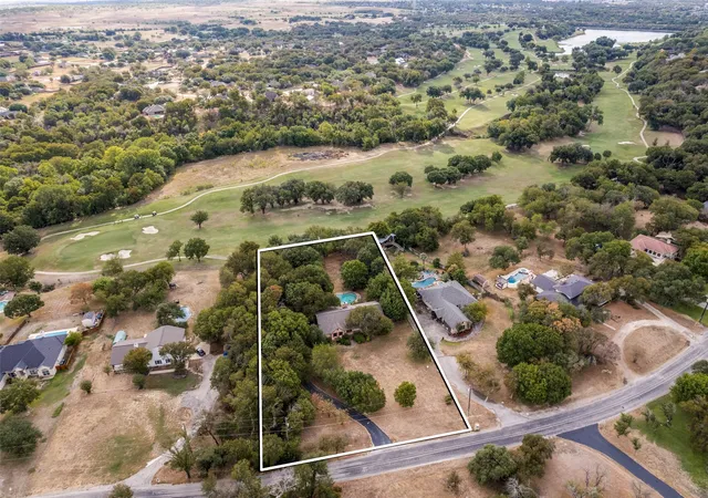 Photo 2 of Single family home for sale at 201 Squaw Crk Rd, Willow Park, TX 76087 | MLS# 21398286 | Listing updated on 2026-10-09