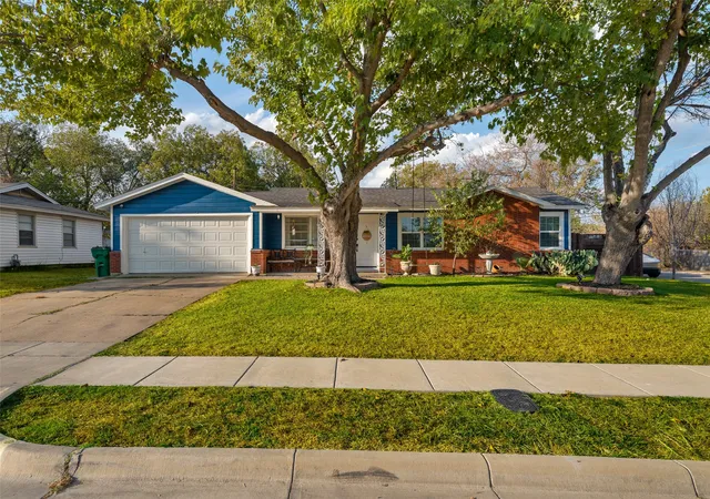 Photo 1 of Single family home for sale at 5239 Stanley Keller Rd, Haltom City, TX 76117 | MLS# 21399512 | Listing updated on 2026-10-01