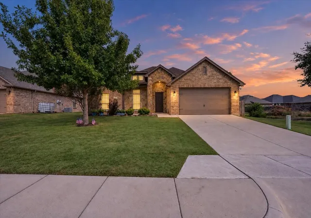 Photo 1 of Single family home for sale at 537 Zachary Dr, Weatherford, TX 76087 | MLS# 21393865 | Listing updated on 2026-10-08