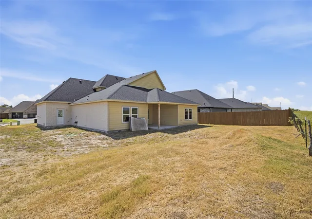 Photo 2 of Sale Pending at 235 Brent Ln, Greenville, TX 75402 | MLS# 21400249 | Listing updated on 2026-10-08