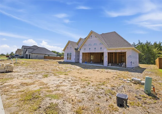 Photo 2 of Sale Pending at 210 Trevor Ln, Greenville, TX 75402 | MLS# 21399775 | Listing updated on 2026-10-09