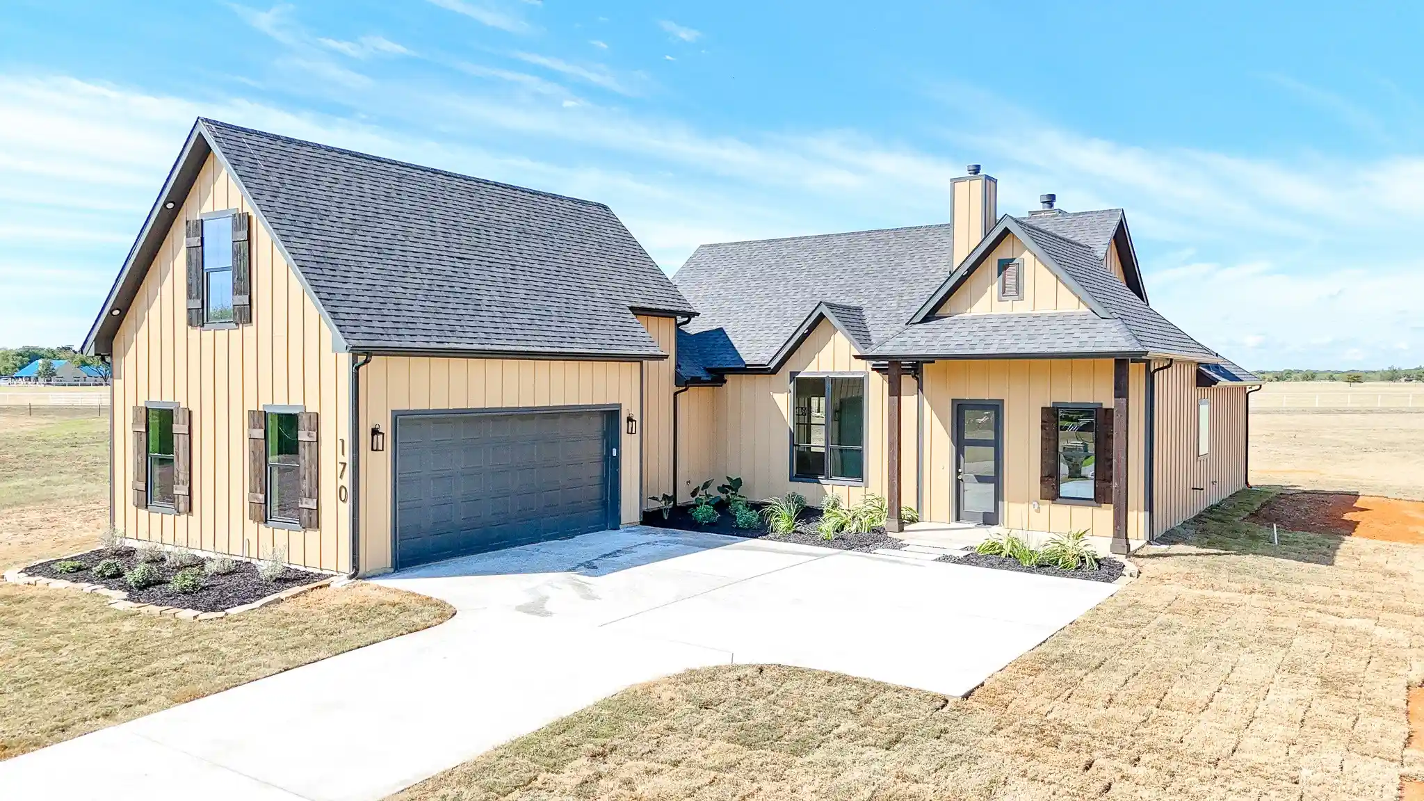 Photo 1 of Single family home for sale at 170 Canal St, Corsicana, TX 75109 | MLS# 21394375 | Listing updated on 2026-10-29