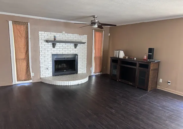 Photo 2 of Single family home for sale at 1607 Donald Dr, Bossier City, LA 71112 | MLS# 21400079 | Listing updated on 2026-10-01