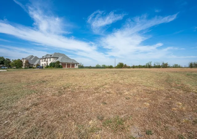 Photo 2 of Land for sale at 1104 Estate Dr, Ennis, TX 75119 | MLS# 21398118 | Listing updated on 2026-10-01