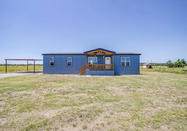 Photo 2 of Manufactured home for sale at 81 Kenzi Dr, Mineral Wells, TX 76067 | MLS# 21398355 | Listing updated on 2026-10-01