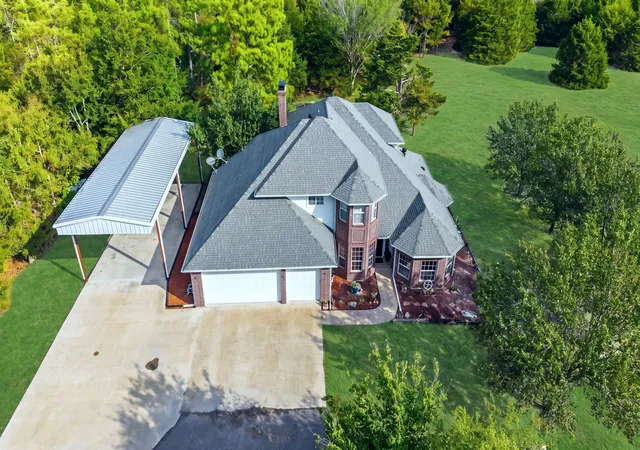 Photo 1 of Single family home for sale at 399 County Rd 4101, Greenville, TX 75401 | MLS# 21398898 | Listing updated on 2026-10-01