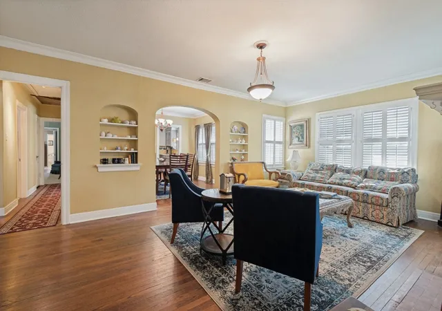 Photo 3 of Single family home for sale at 5716 Winton St, Dallas, TX 75206 | MLS# 21399404 | Listing updated on 2026-10-01