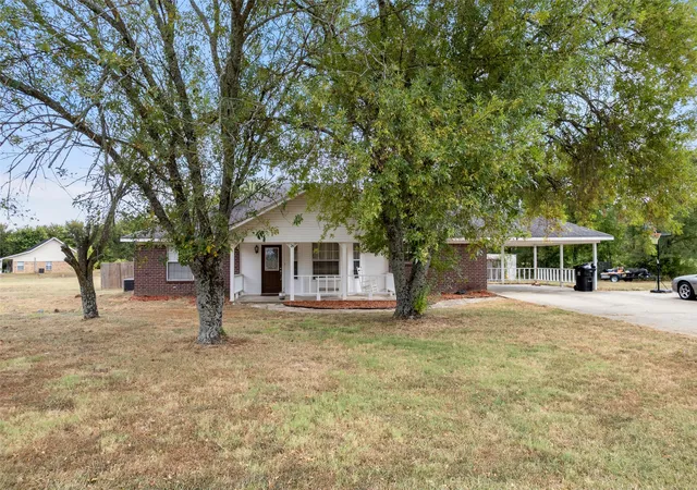 Photo 1 of Single family home for sale at 26 Cr 2045, Mount Vernon, TX 75457 | MLS# 21399019 | Listing updated on 2026-10-01
