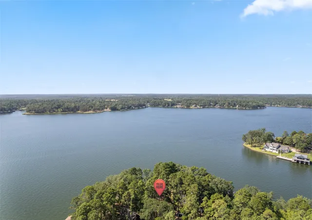 Photo 3 of Single family home for sale at 829 Wildwood Trl, Mount Vernon, TX 75457 | MLS# 21398989 | Listing updated on 2026-10-01