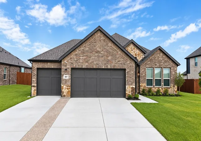 Photo 2 of Single family home for sale at 1809 Hidden Crk Dr, Midlothian, TX 76065 | MLS# 21400046 | Listing updated on 2026-10-10