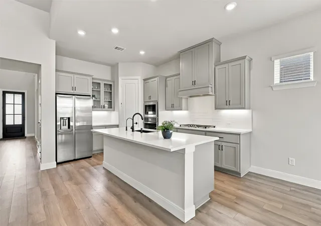 Photo 3 of Single family home for sale at 16917 Leatherflower Blvd, Justin, TX 76247 | MLS# 21383788 | Listing updated on 2026-10-01