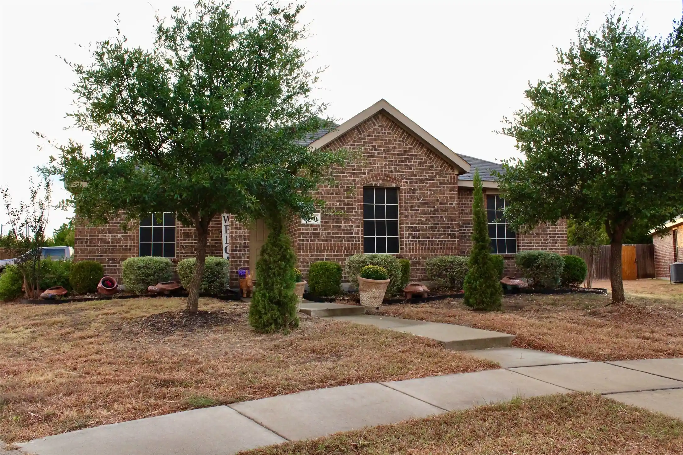 Photo 1 of Single family home for sale at 1699 Eagle River Trl, Lancaster, TX 75146 | MLS# 21400507 | Listing updated on 2026-10-18