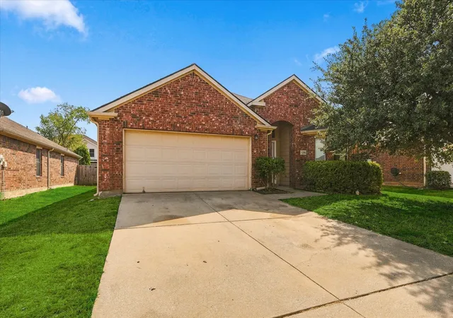 Photo 2 of Single family home for sale at 8716 Wagon Trl, Cross Roads, TX 76227 | MLS# 21398173 | Listing updated on 2026-10-10