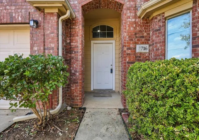 Photo 3 of Single family home for sale at 8716 Wagon Trl, Cross Roads, TX 76227 | MLS# 21398173 | Listing updated on 2026-10-10