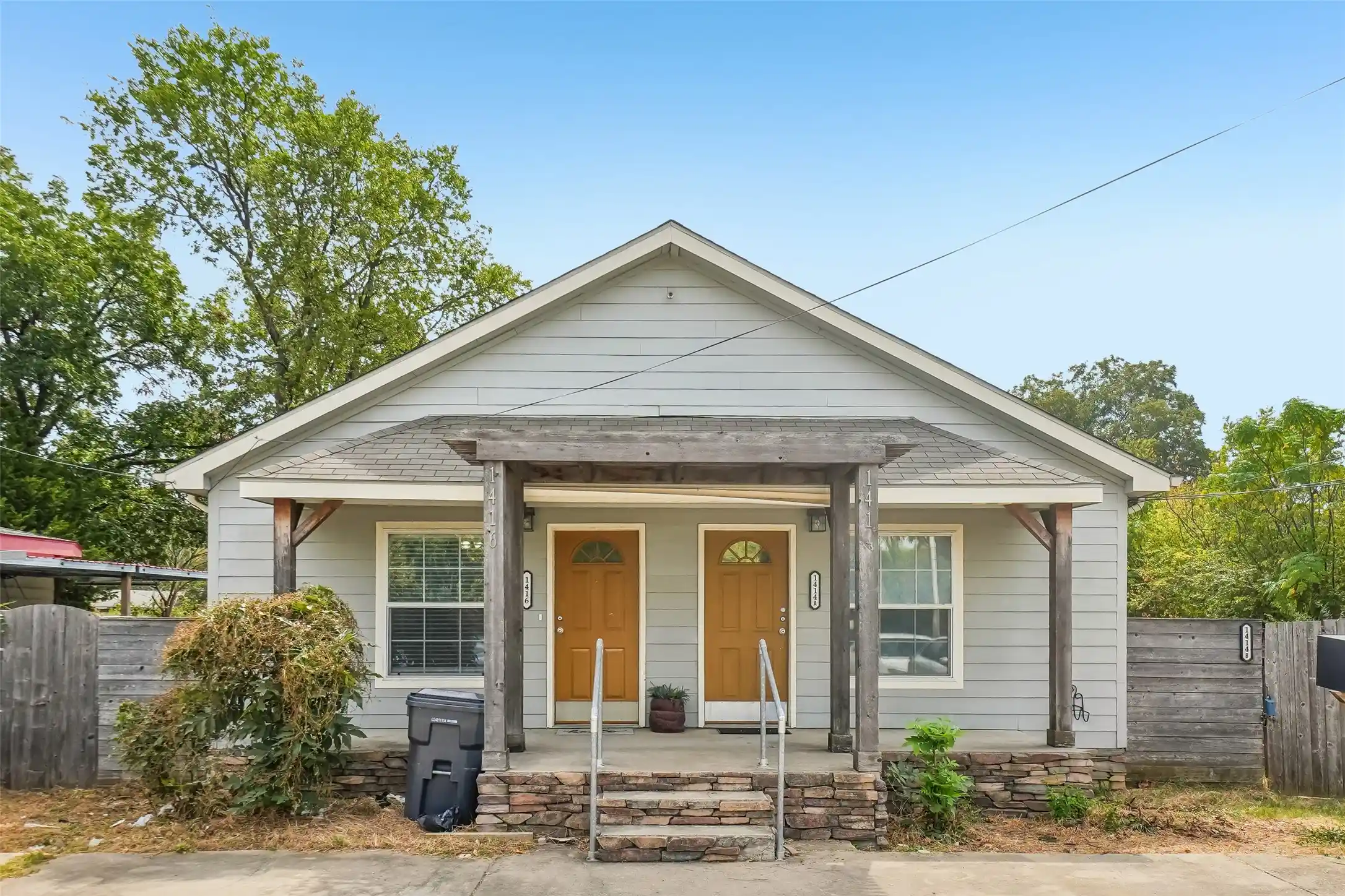 Photo 1 of Multi family home for sale at 1414 Record Xing Rd, Dallas, TX 75235 | MLS# 21395111 | Listing updated on 2026-10-12