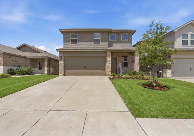 Photo 2 of Single family home for sale at 2102 Bailer Way, Royse City, TX 75189 | MLS# 21400516 | Listing updated on 2026-10-01