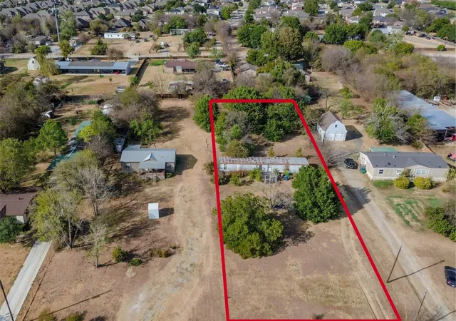 Photo 3 of Sale Pending at 9280 Lonesome Dove Dr, Little Elm, TX 75068 | MLS# 21399252 | Listing updated on 2026-10-08