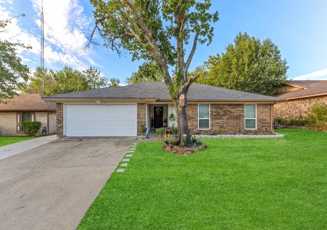 Photo 1 of Single family home for sale at 13225 Lexington Ln, Balch Springs, TX 75180 | MLS# 21400533 | Listing updated on 2026-10-01